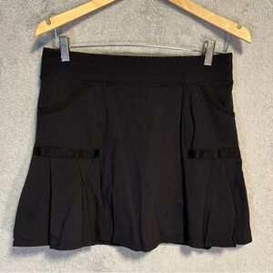 Athleta (size M) black, cotton-stretch skort